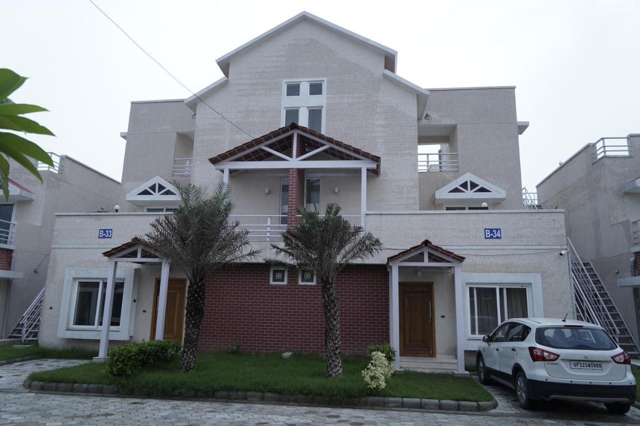 Villa Madhav Kuteer B- 34 Vrindavan